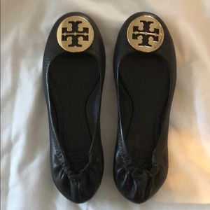 Tory Burch flats with gold logo
